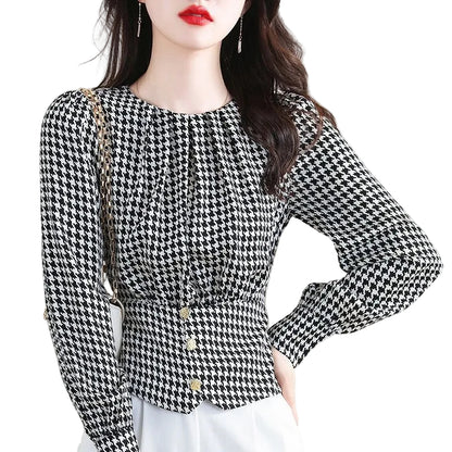 Back view of the elegant houndstooth pattern sleeveless pullover for women