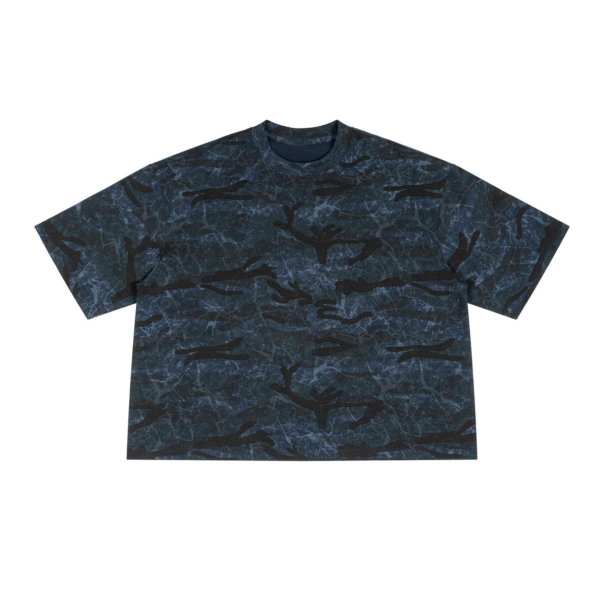 Model wearing the camouflage cotton tee for an outdoor casual look